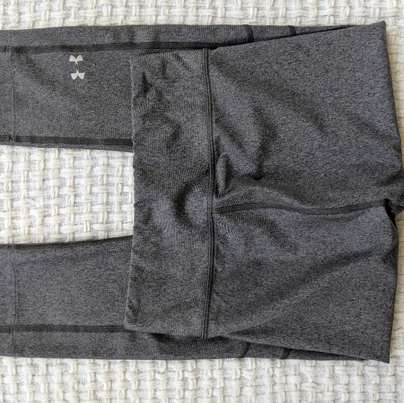 Under Armour Crop Leggings - Picture 3 of 3